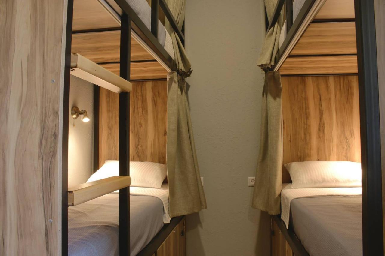 Hostel Nomad Tbilisi Eksteriør bilde