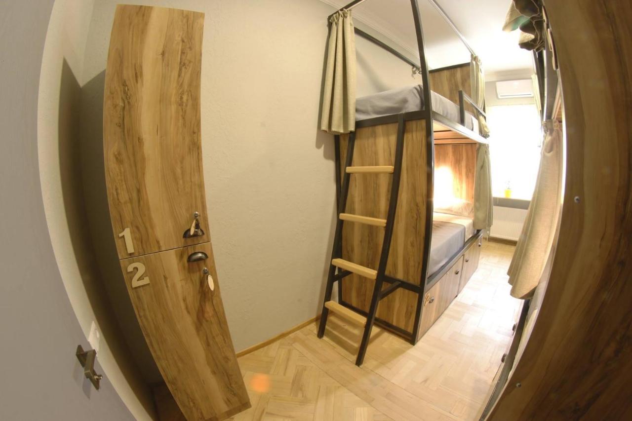 Hostel Nomad Tbilisi Eksteriør bilde