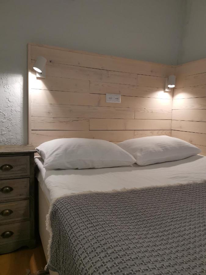 Hostel Nomad Tbilisi Eksteriør bilde