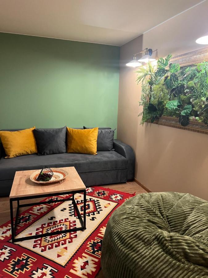 Hostel Nomad Tbilisi Eksteriør bilde