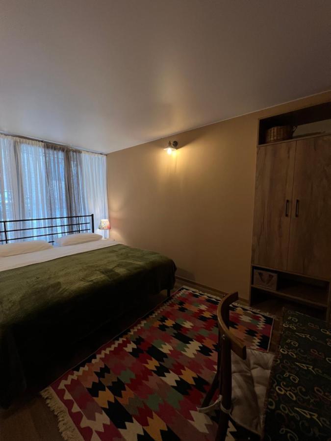 Hostel Nomad Tbilisi Eksteriør bilde