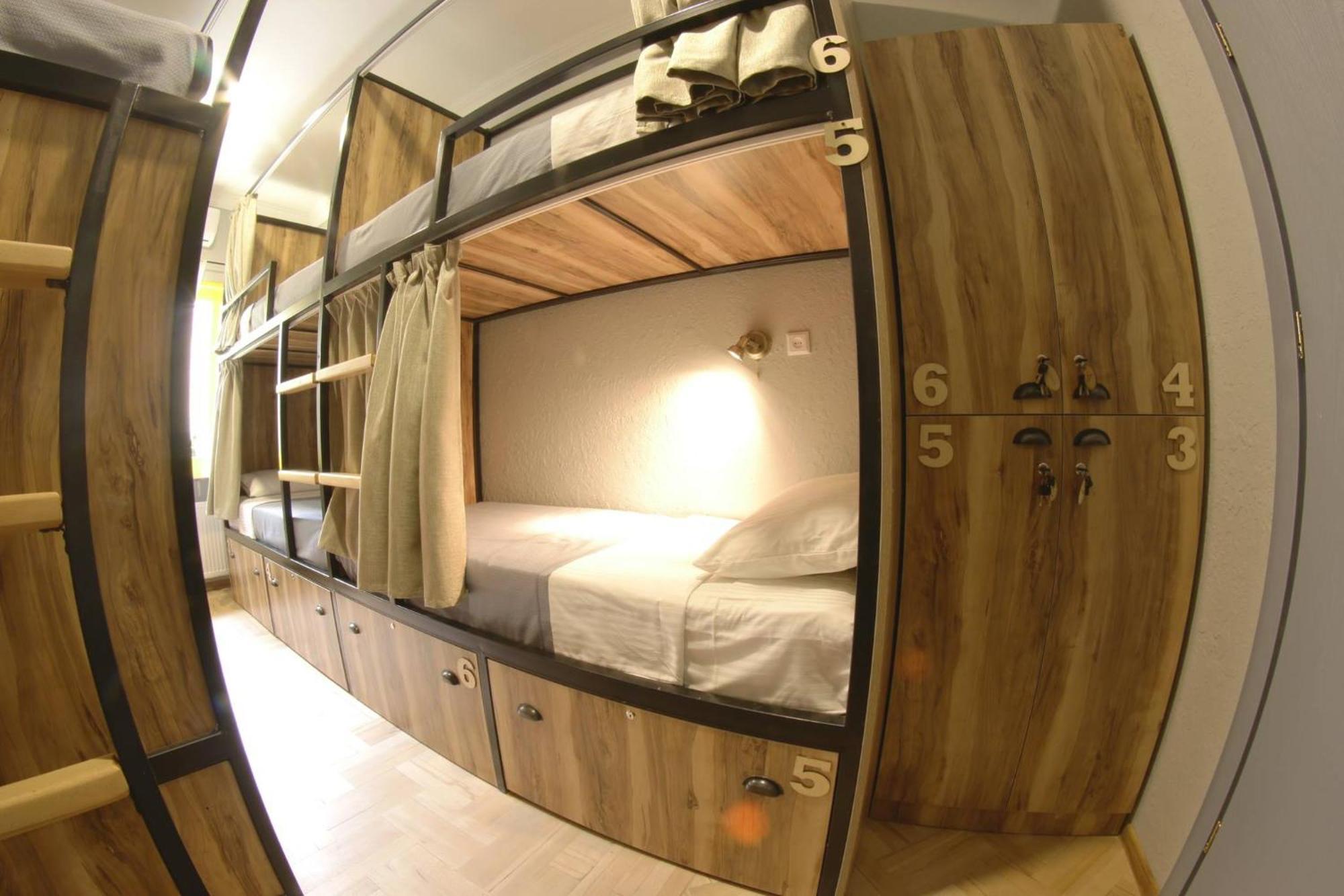 Hostel Nomad Tbilisi Eksteriør bilde