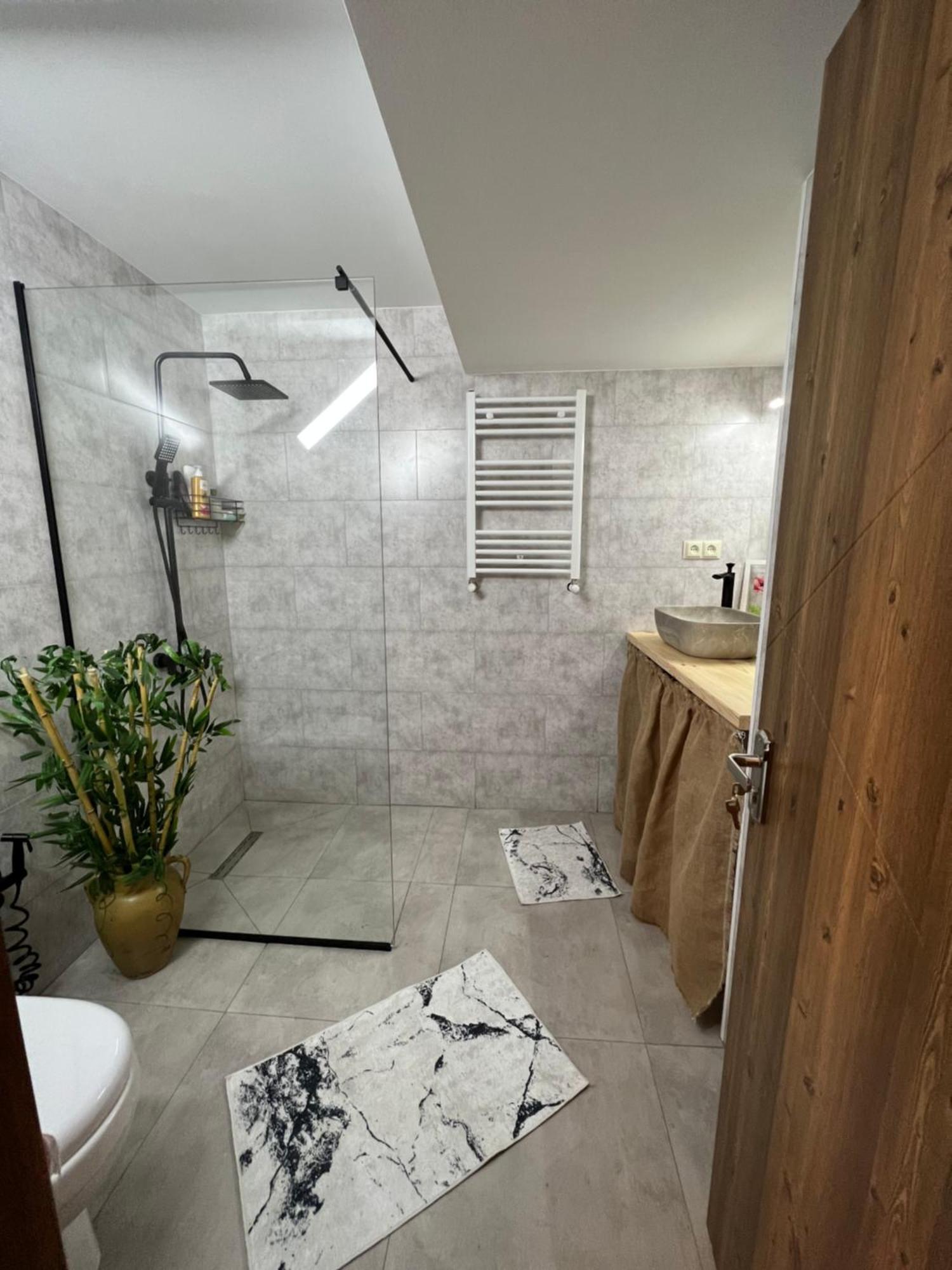 Hostel Nomad Tbilisi Eksteriør bilde